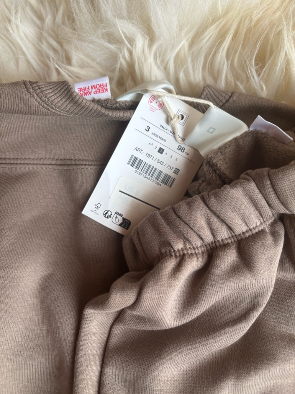 ZARA Matching Sweatsuit - Picture 10 of 14